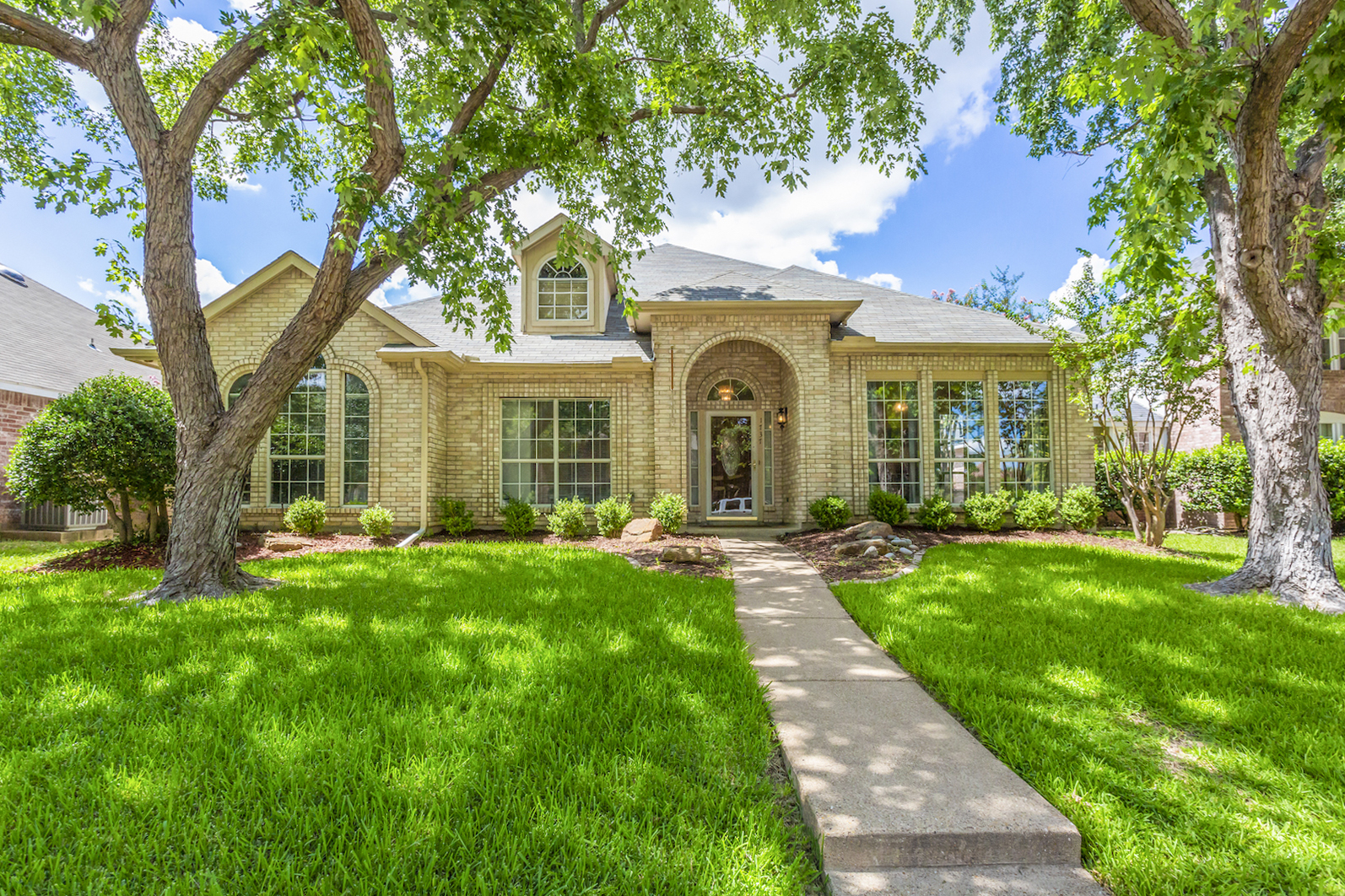 1737 Sheffield Drive Garland TX 75040