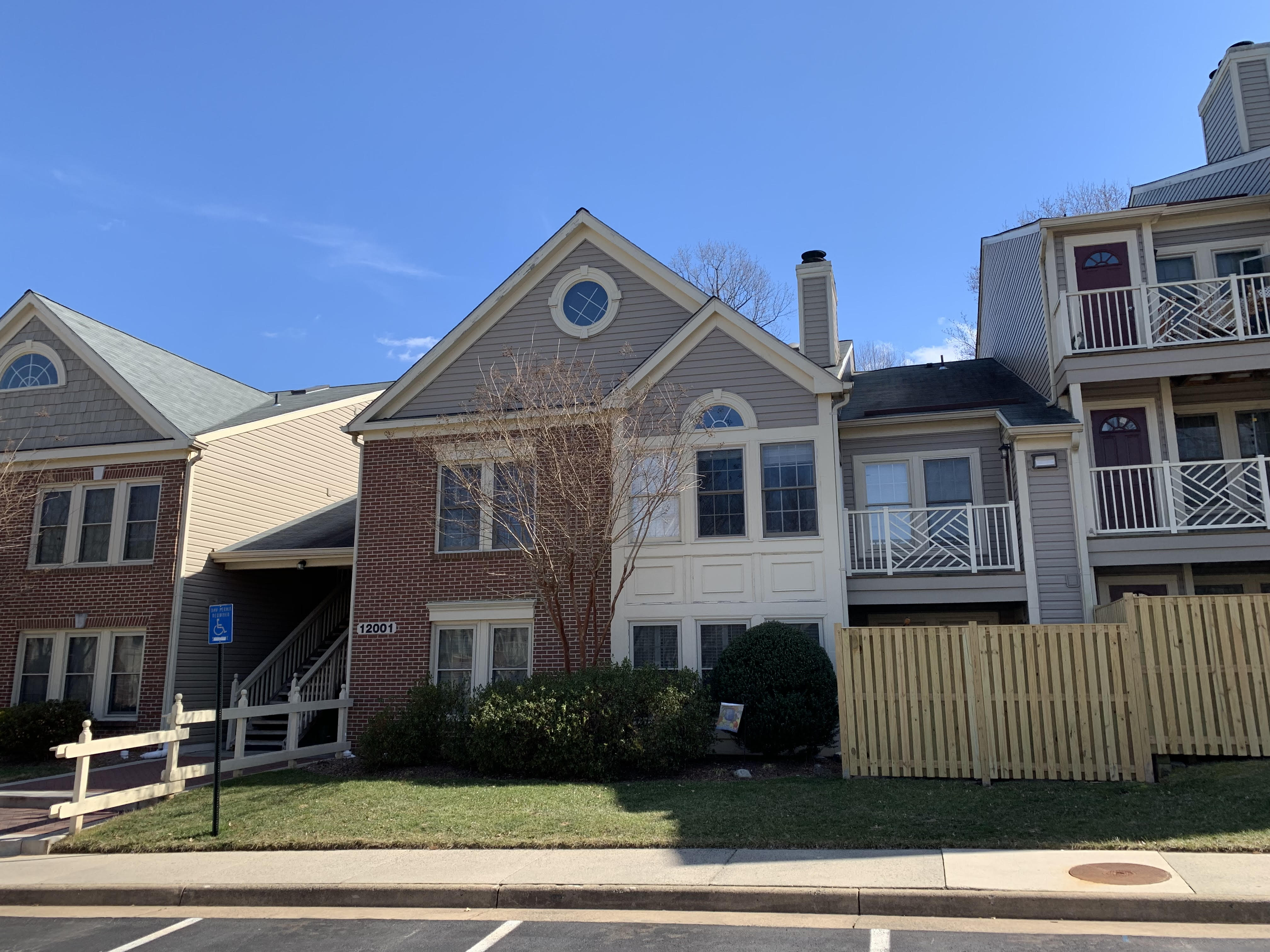 Oxford House 12001 Ridge Knoll Dr Unit 810A, Fairfax, VA 22033 Coming