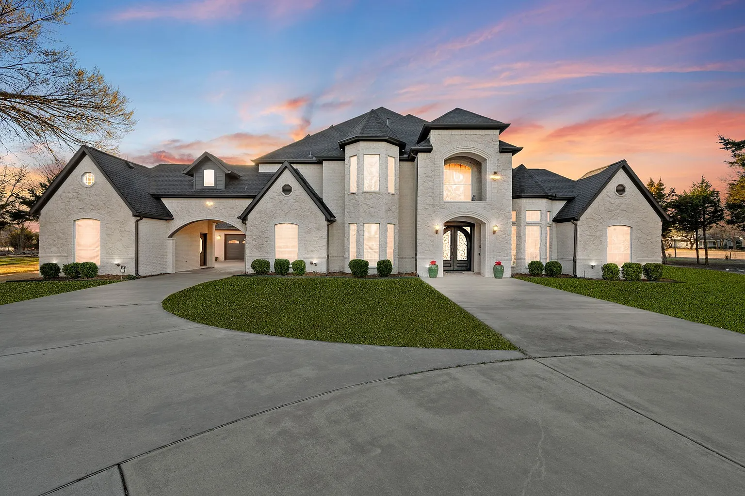 oasis-pass-exterior